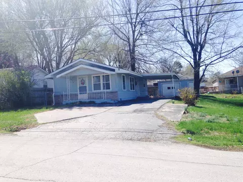414 E Bedford St, Marshfield, MO 65706 photo 1
