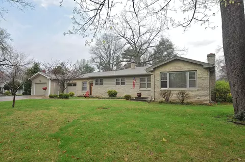 1361 E Catalpa St, Springfield, MO 65804 photo 1