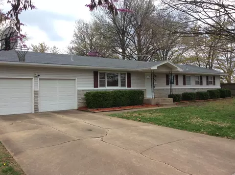 2940 S Main Ave, Springfield, MO 65807 photo 1