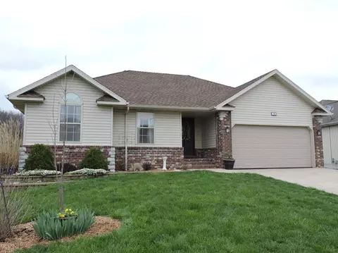 281 E Katie Dr, Springfield, MO 65803 photo 1