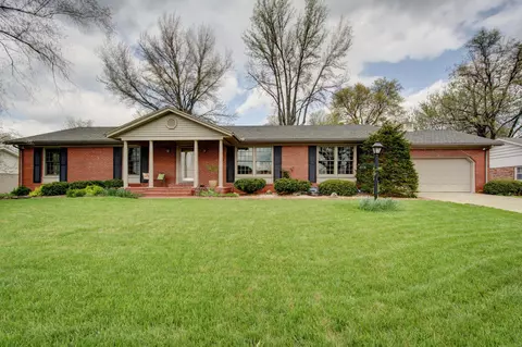 2551 E Skyline Dr, Springfield, MO 65804 photo 1