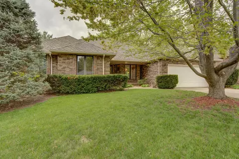 4919 S Bothwell Ave, Springfield, MO 65804 photo 1