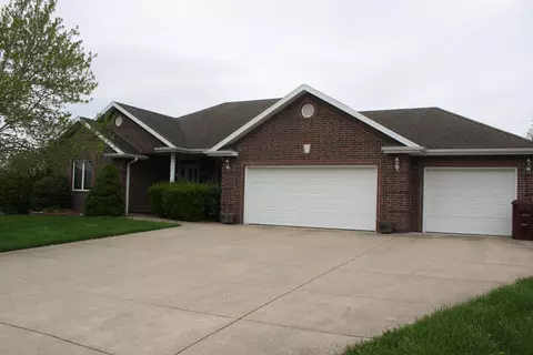 203 N 38th St, Nixa, MO 65714 photo 1