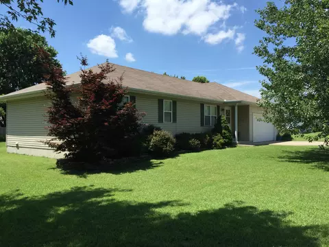 757 Willow St, Marshfield, MO 65706 photo 1
