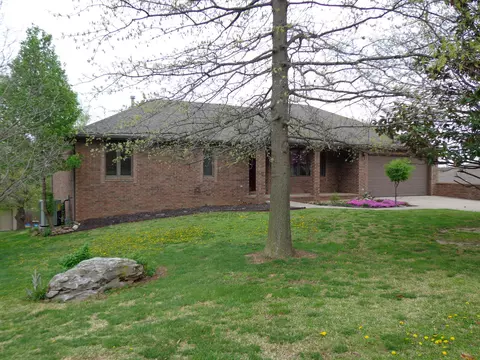 818 Barwick Pl, Willard, MO 65781 photo 1