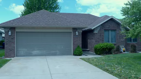 2855 S Pinehurst Ave, Springfield, MO 65807 photo 1