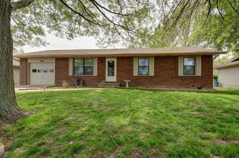 1304 E Bingham St, Ozark, MO 65721 photo 1