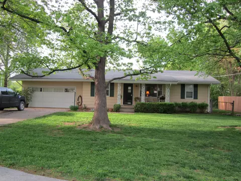 1841 W Melody Ln, Springfield, MO 65807 photo 1