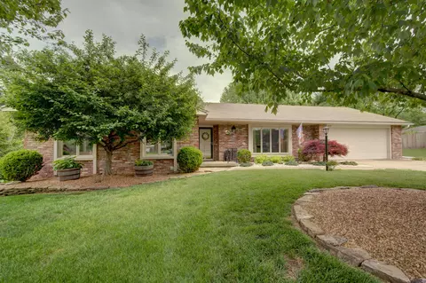 2135 E Breckenridge Pl, Springfield, MO 65804 photo 1