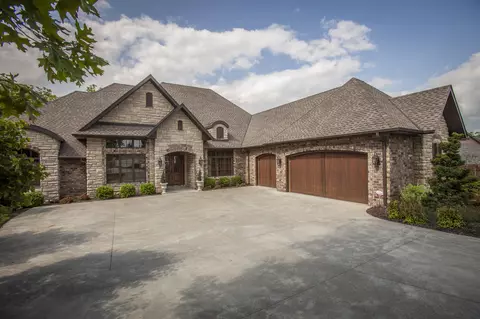 3537 E Bluff Point Dr, Ozark, MO 65721 photo 1