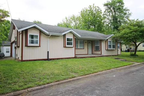 2324 W High St, Springfield, MO 65803 photo 1
