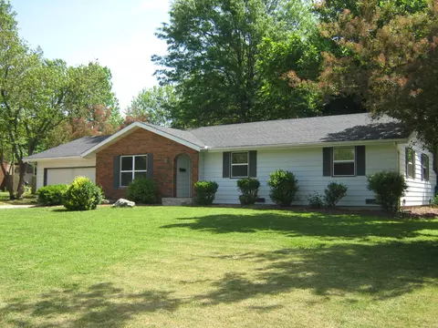 3760 S Fort Ave, Springfield, MO 65807 photo 1