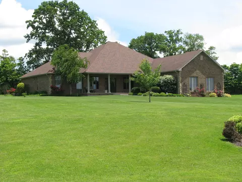 124 Harmony Ln, Sparta, MO 65753 photo 1