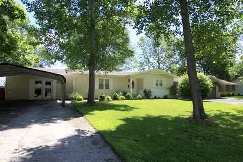 632 N Burton Ave, Springfield, MO 65802 photo 1