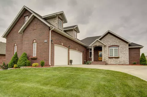 4321 E Cromwell St, Springfield, MO 65802 photo 1