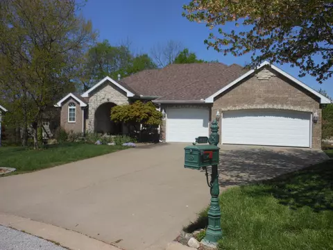 2521 W Arlington St, Springfield, MO 65810 photo 1