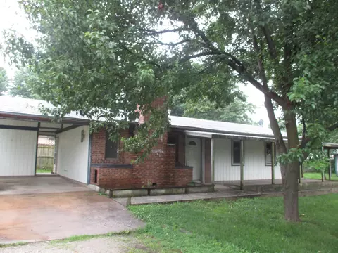 2863 N Kellett Ave, Springfield, MO 65803 photo 1
