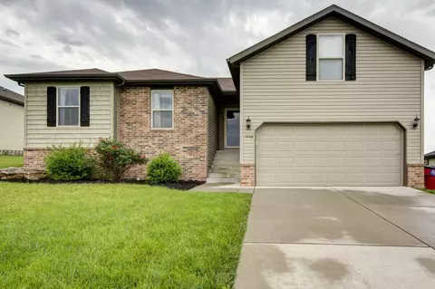 1206 W Canton Ct, Ozark, MO 65721 photo 1