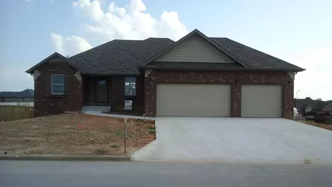 816 E Weldon Dr, Nixa, MO 65714 photo 1