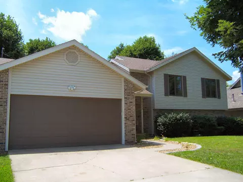 1242 E Highpoint St, Springfield, MO 65804 photo 1