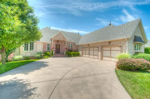 5333 S Hazel Dr, Springfield, MO 65810 photo 1