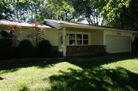 2704 S Franklin Ave, Springfield, MO 65807 photo 1