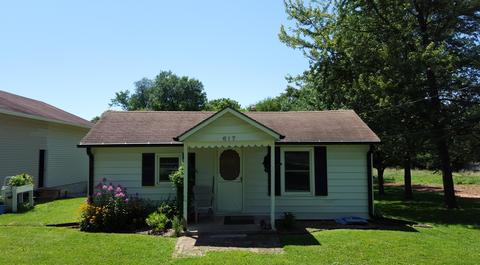 617 N Brown Ave, Springfield, MO 65802 photo 1