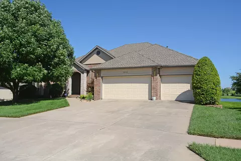 1440 N Fenchurch Ln, Springfield, MO 65802 photo 1