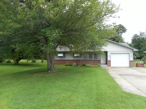 2108 S Luster Ave, Springfield, MO 65804 photo 1