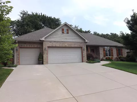 3815 E Fox Grape Rd, Springfield, MO 65809 photo 1