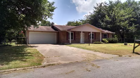 3330 W Countryside Dr, Springfield, MO 65807 photo 1