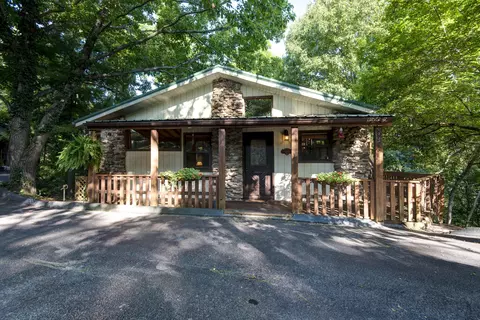 425 Riverview Rd, Ozark, MO 65721 photo 1
