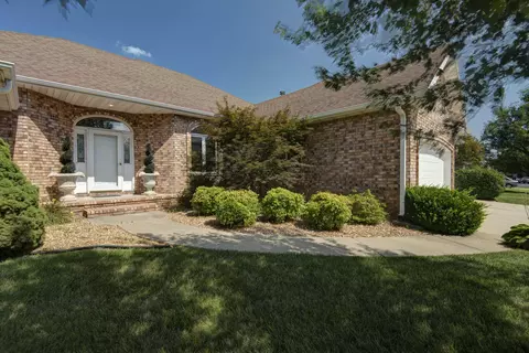 4498 S Park Ave, Springfield, MO 65810 photo 1