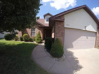 3523 W Moark St, Battlefield, MO 65619 photo 1