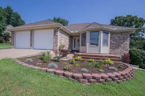 1726 Pointe Royale Dr, Branson, MO 65616 photo 1