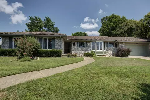 3739 E Meadowmere Pl, Springfield, MO 65809 photo 1