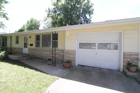 211 S Forest Ln, Republic, MO 65738 photo 1