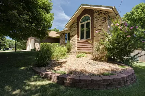 5848 S Kimbrough Ave, Springfield, MO 65810 photo 1