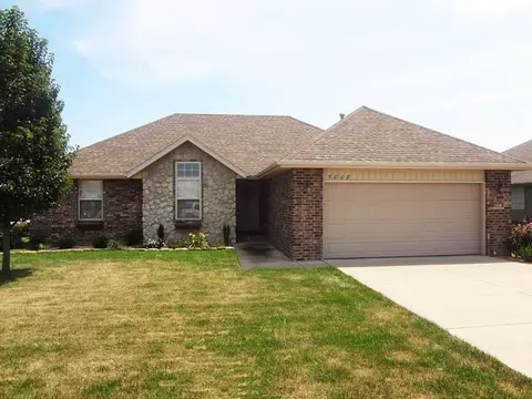 5808 N Vintage Dr, Ozark, MO 65721 photo 1