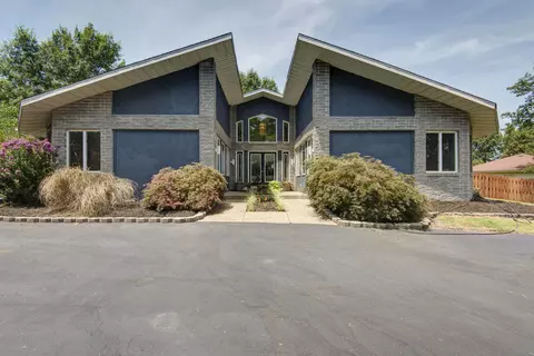 1303 E Melanie Ln, Ozark, MO 65721 photo 1