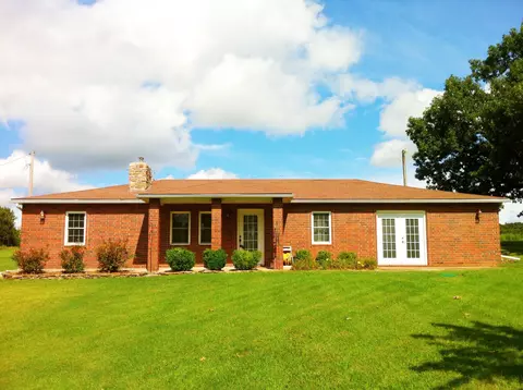 740 Old Mill Rd, Marshfield, MO 65706 photo 1