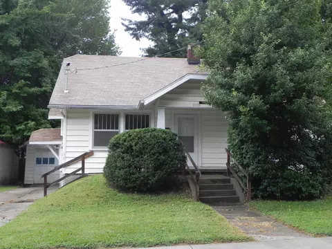 1065 S Weaver Ave, Springfield, MO 65807 photo 1