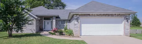 3347 E Cardinal St, Springfield, MO 65804 photo 1
