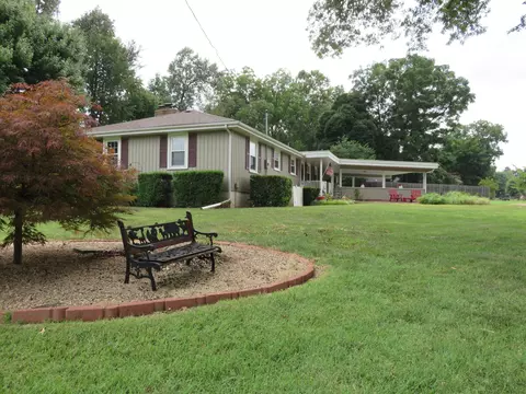1631 S Ranch Dr, Springfield, MO 65809 photo 1