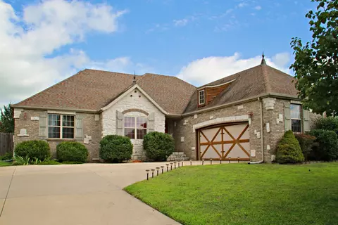 940 Brookside Dr, Marshfield, MO 65706 photo 1