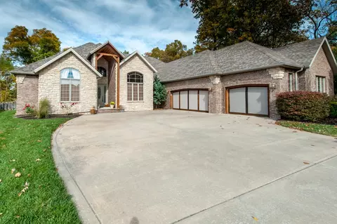 1499 E Wilder Dr, Springfield, MO 65804 photo 1