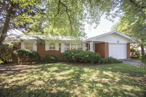 624 E Glenwood St, Springfield, MO 65807 photo 1