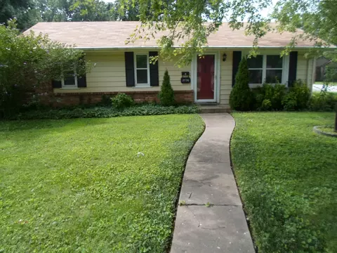 2830 E Monroe Cir, Springfield, MO 65802 photo 1