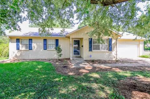 2639 E Normal Cir, Springfield, MO 65804 photo 1