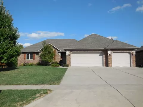 3966 N Springlawn Ave, Springfield, MO 65803 photo 1